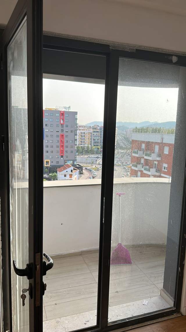 Tirane, jepet me qera apartament 2+1+BLK Kati 8, 100 m² 400 Euro