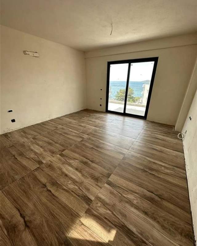 Sarande, shitet apartament 1+1 Kati 4, 80 m² 130.000 Euro (Rruga e Re, Sarande)