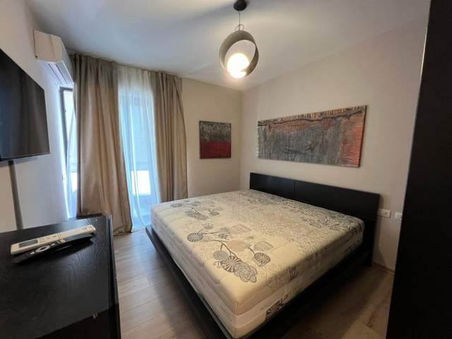 Tirane, jepet me qera apartament 2+1+BLK Kati 8, 110 m² 1.000 Euro (Rruga Kosovareve)