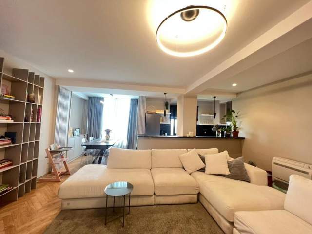 Tirane, shitet apartament Kati 8, 117 m² 170.000 Euro