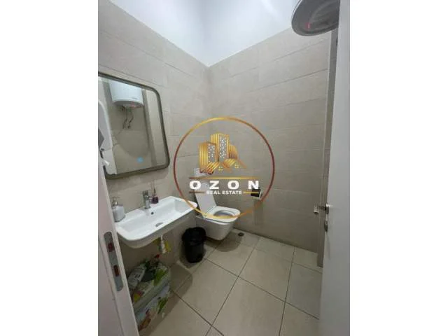 Tirane, shitet lokal Kati 0, 90 m² 220.000 Euro (ISH PARKU)