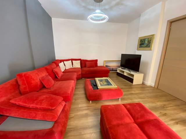 Tirane, jepet me qera apartament 2+1+BLK Kati 4, 120 m² 750 Euro (Rruga Pjeter Bogdani)