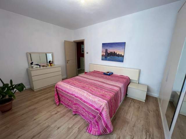 Tirane, jepet me qera apartament Kati 4, 120 m² 750 Euro (rruga pjeter bogdani)