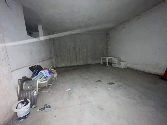 Tirane, jepet me qera apartament 3+1+BLK Kati 3, 136 m² 25.000 Leke (bulevardi blu)