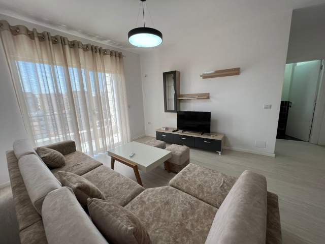 Tirane, jepet me qera apartament Kati 5, 120 m² 550 Euro (DON BOSKO)