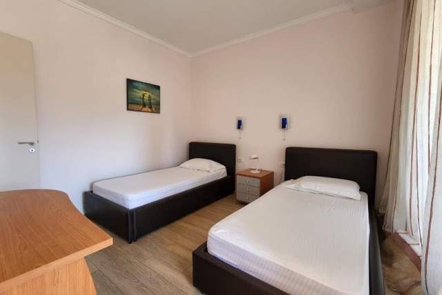 Tirane, jepet me qera apartament Kati 9, 90 m² 850 Euro (MYSLYM SHYRI)
