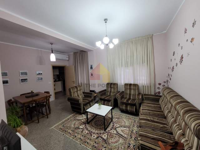 Tirane, jepet me qera apartament 1+1+A+BLK Kati 4, 80 m² 500 Euro (Rruga Shyqyri Berxolli)