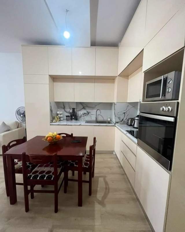 Tirane, jepet me qera apartament 1+1+BLK Kati 6, 60 m² 450 Euro (Kompleksi Kontakt)
