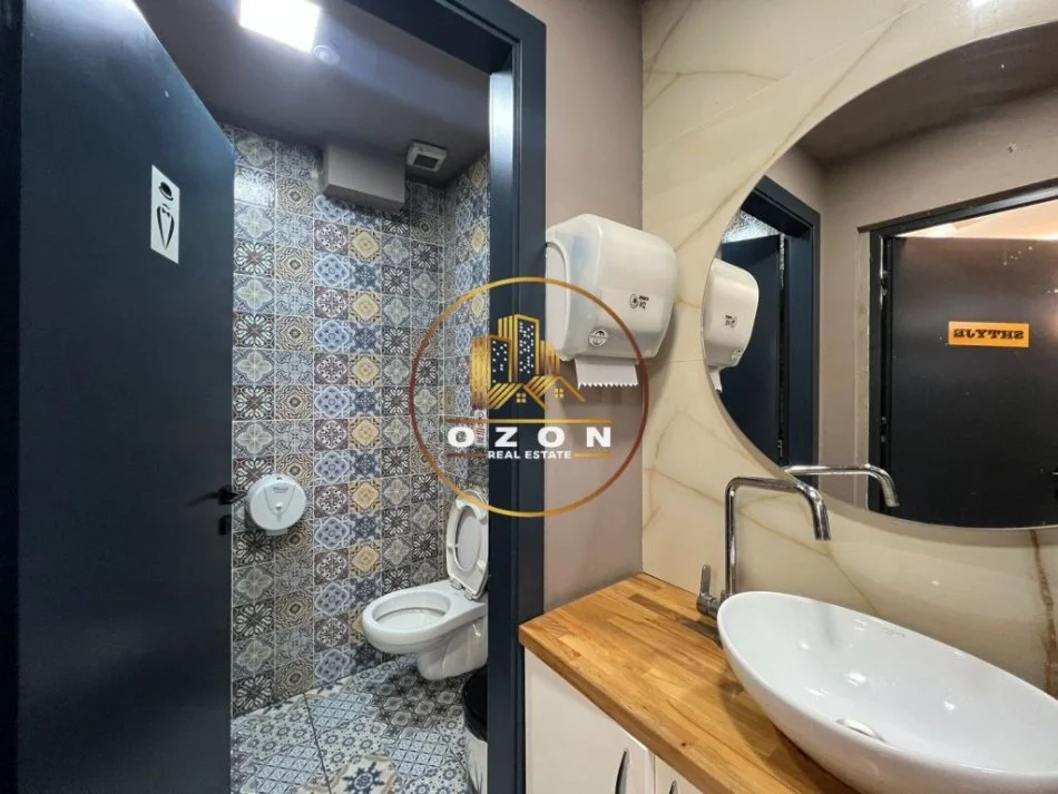 Shitet Lounge Bar Modern tek Ish Stacioni i Fundit i Tiranës së Re!