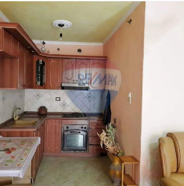 Elbasan, shitet apartament 1+1+A+BLK Kati 1, 62 m² 2.800.000 Leke (Lagja Vullnetari)