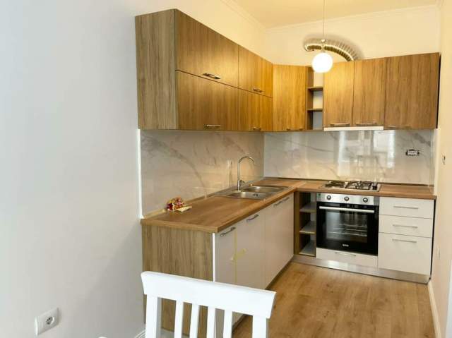 Tirane, jepet me qera apartament Kati 2, 110 m² 450 Euro (MATERNITETI I RI)