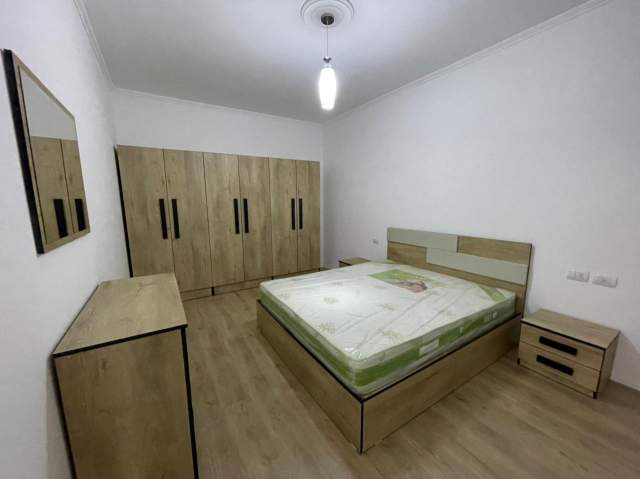 Tirane, jepet me qera apartament Kati 2, 110 m² 450 Euro (MATERNITETI I RI)