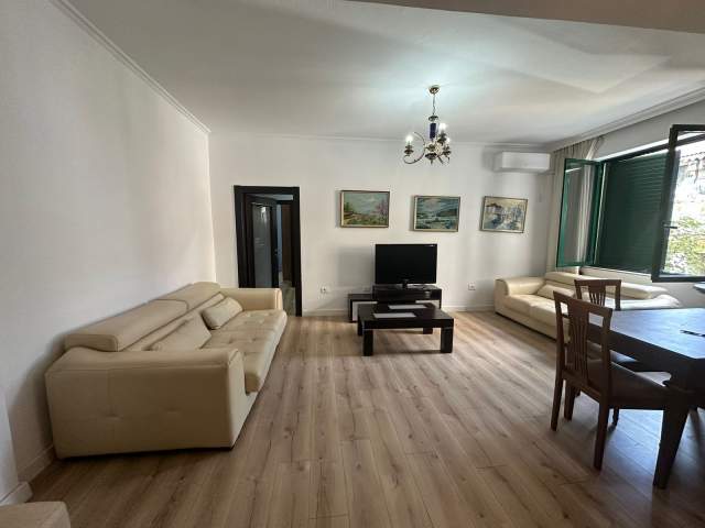 Tirane, shitet apartament 2+1+BLK Kati 3, 100 m² 200.000 Euro (Rruga Ismail Qemali)