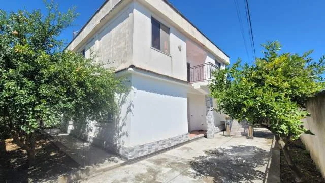 !!Shitur!! Durres, shitet apartament 3+1 Kati 2, 100 m² 145.000 Euro (ish parku i autobuzave, durres)