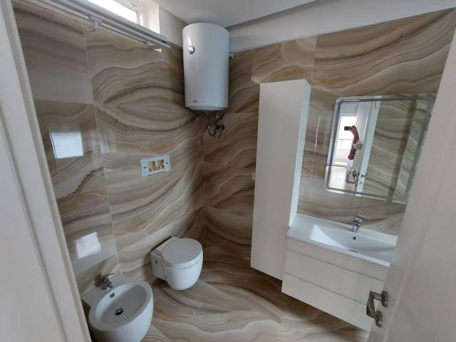 Tirane, jepet me qera apartament 3+1+BLK Kati 2, 145 m² 1.300 Euro (Prane TEG)