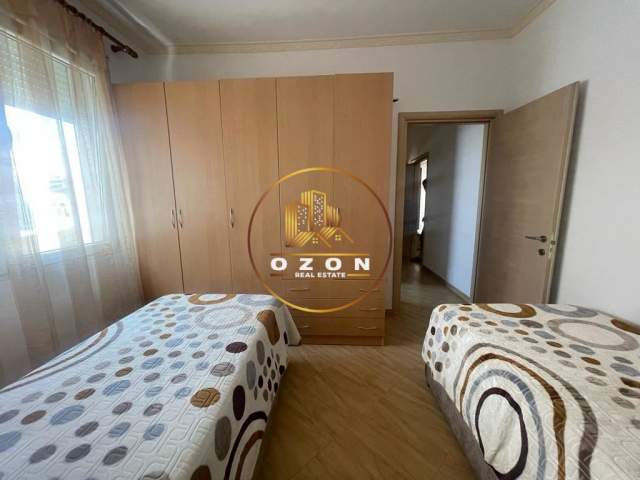 Tirane, jepet me qera apartament 2+1+A+BLK Kati 3, 75 m² 650 Euro (KOPSHTI BOTANIK)