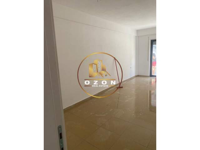 Tirane, jepet me qera apartament 1+1+A+BLK Kati 1, 70 m² 450 Euro (KODRA E DIELLIT)
