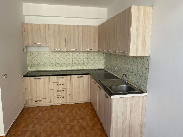 Tirane, jap me qera apartament 2+1+BLK Kati 6, 90 m² 350 Euro (Casa Italia)