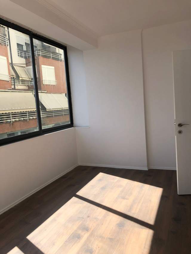 Tirane, shitet apartament 2+1+BLK Kati 1, 90 m² 130.000 Euro