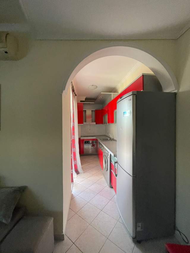 Tirane, jepet me qera apartament 1+1+BLK Kati 4, 84 m² 600 Euro (Reshit Petrela)