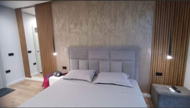 Tirane, jepet me qera apartament 2+1 105 m² 1.200 Euro (Tek Olimpiku)