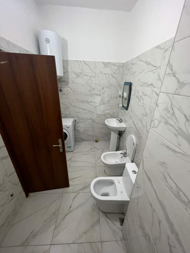 Tirane, jepet me qera apartament 2+1+BLK Kati 1, 125 m² 50.000 Leke (Astir)
