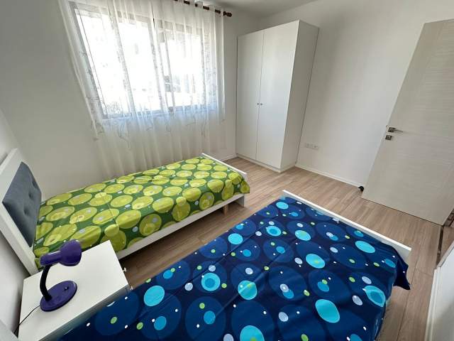 Tirane, jepet me qera apartament 2+1+BLK Kati 2, 90 m² 500 Euro (rruga 5 maj)