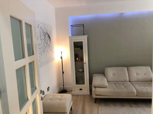 Tirane, jepet me qera apartament Kati 3, 62 m² 500 Euro (Riza Cerova)