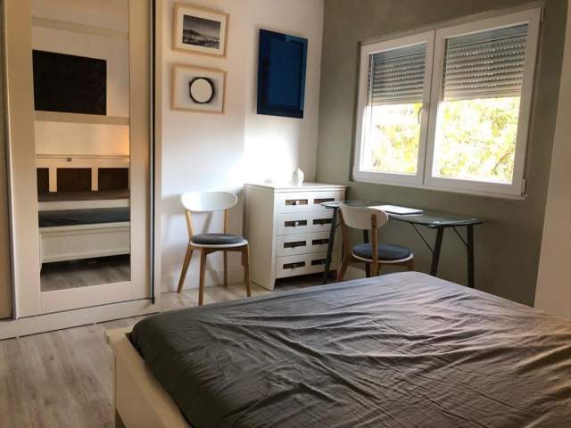 Tirane, jepet me qera apartament Kati 3, 62 m² 500 Euro (Riza Cerova)