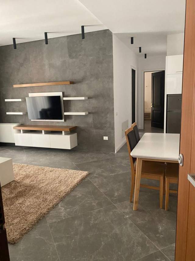 Tirane, jepet me qera apartament 2+1+BLK Kati 5, 116 m² 1.200 Euro (Rruga e Kavajes, Kompleksi Delijorgji)