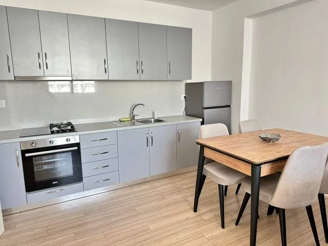 Tirane, jepet me qera apartament 2+1+BLK Kati 2, 90 m² 500 Euro (5 Maji)