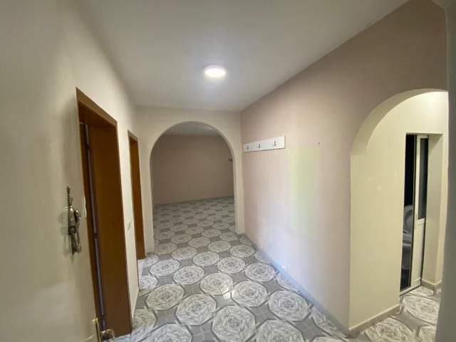 Tirane, shes apartament 2+1 Kati 3, 85 m² 120.000 Euro (rruga e kavajes)