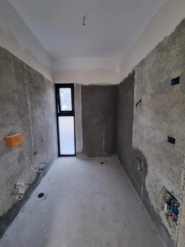 Tirane, shitet apartament 2+1 Kati 2, 128 m² 217.600  (Farke)