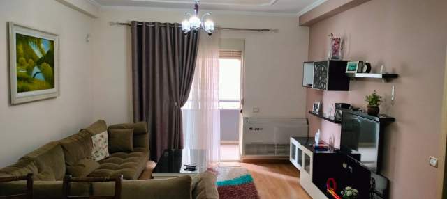 Tirane, jepet me qera apartament 2+1+BLK Kati 5, 101 m² 500 Euro