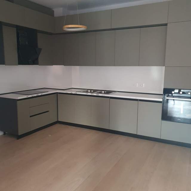 Tirane, jepet me qera apartament 2+1+A+BLK Kati 5, 119 m² 1.200 Euro (Bulevardi Gjergj Fishta)