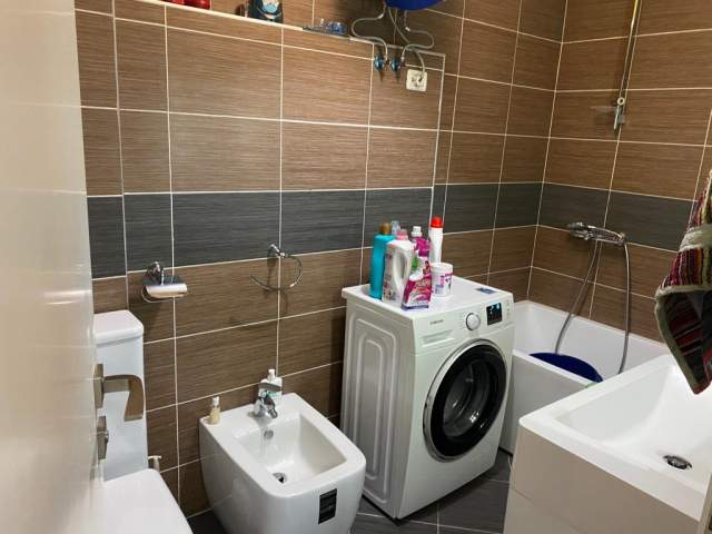 Tirane, jepet me qera apartament 3+1+BLK Kati 10, 120 m² 800 Euro (Rruga Panorama, Prestige)