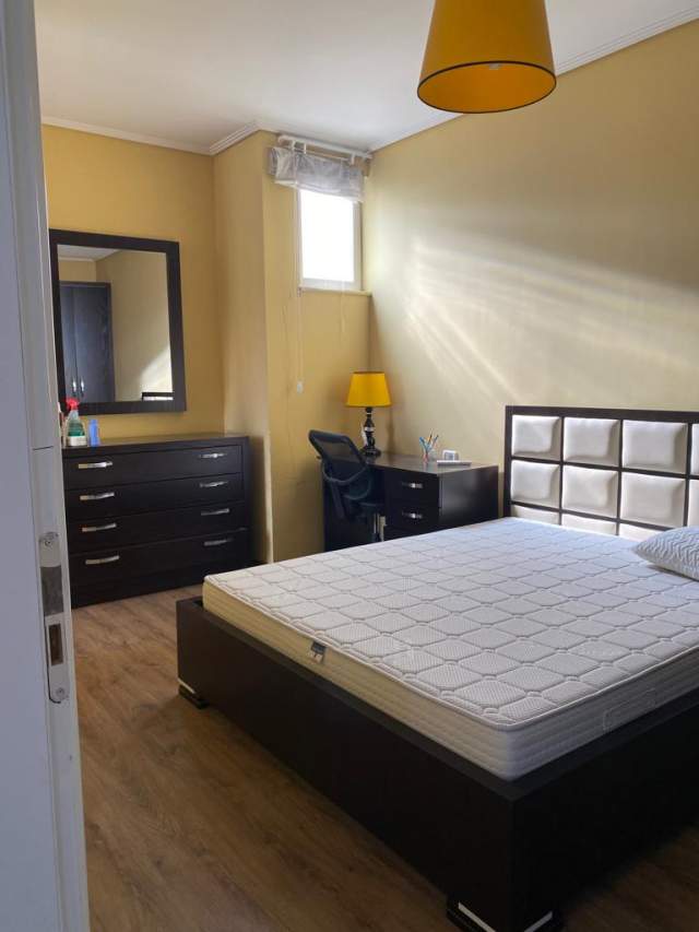 Tirane, jepet me qera apartament 3+1+BLK Kati 10, 120 m² 800 Euro (Rruga Panorama, Prestige)