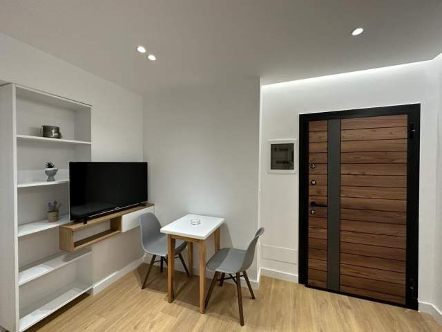 Tirane, shitet apartament 1+1 108 m² 250.000 Euro (rruga e durresit)