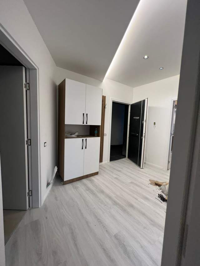 Jepet me qira Apartament tek Kompleksi Arlis, 127 m² 700 Euro