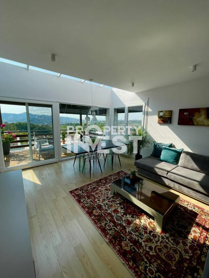 Tirane, jepet me qera apartament 2+1+Ballkon Kati 3, 143 m² 1.400 € (Long Hill)