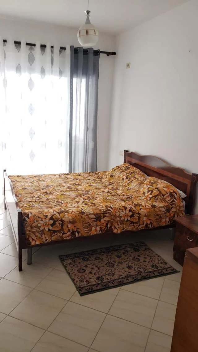 Tirane, jepet me qera apartament Kati 3, 105 m² 370 Euro (Astiri)