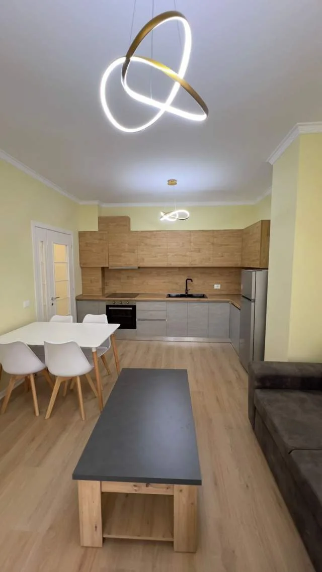 Tirane, jepet me qera apartament 2+1+BLK Kati 4, 100 m² 500 Euro (Astir)