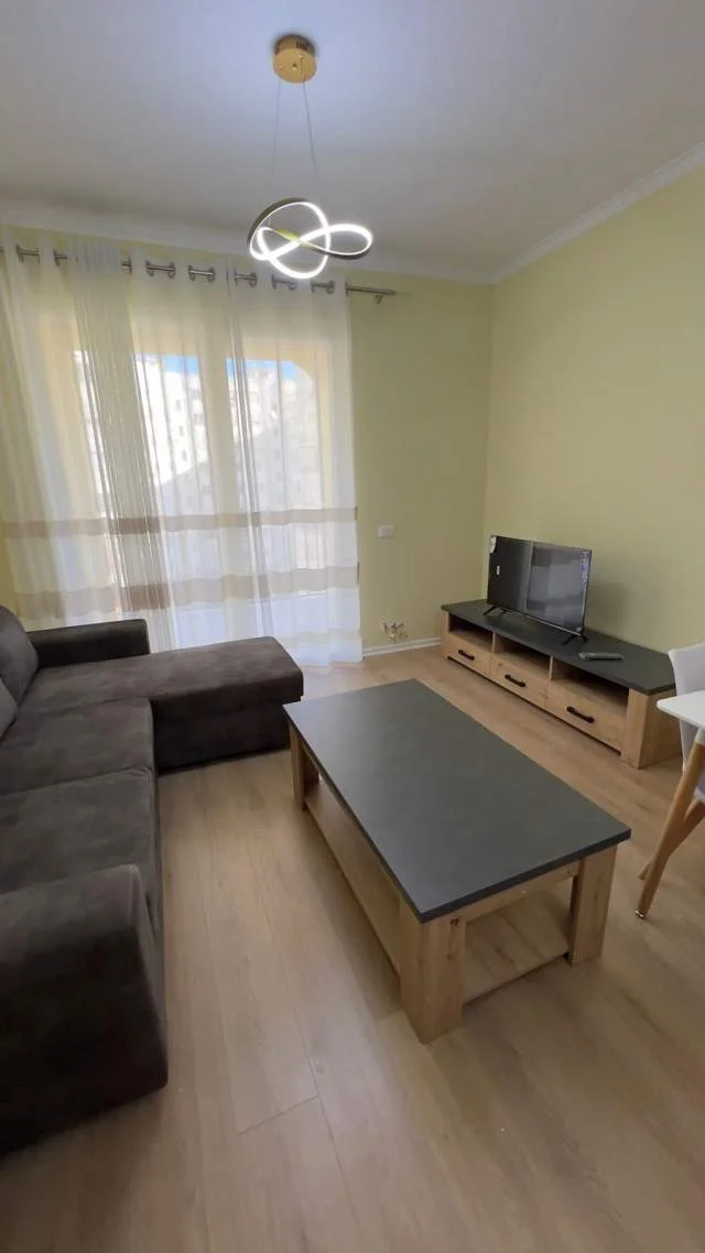 Tirane, jepet me qera apartament 2+1+BLK Kati 4, 100 m² 500 Euro (Astir)