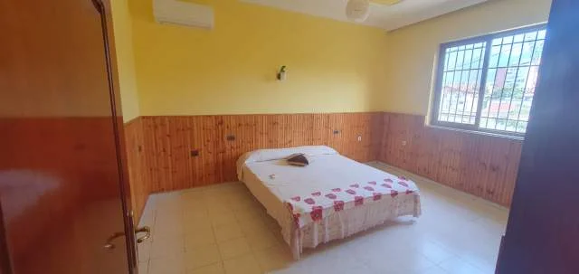 Tirane, jepet me qera Vile 3+1+BLK Kati 1, 130 m² 500 Euro (Vilat Amerikane)