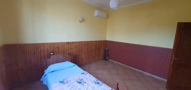 Tirane, jepet me qera Vile 3+1+BLK Kati 1, 130 m² 500 Euro (Vilat Amerikane)