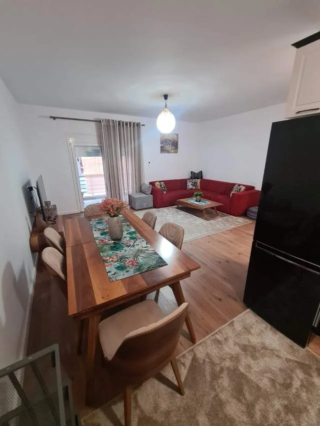 Durres, jepet me qera apartament 1+1+A+BLK Kati 1, 500 Euro (Plepa)