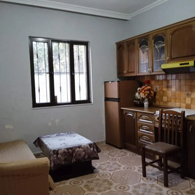 Tirane, jepet me qera apartament 2+1+BLK Kati 1, 60 m² 35.000 Leke (Fresku 3700)