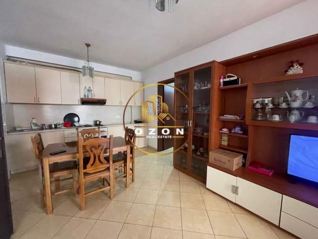Tirane, shitet apartament 1+1 Kati 3, 85 m² 85.000 Euro (YZBERISHT)