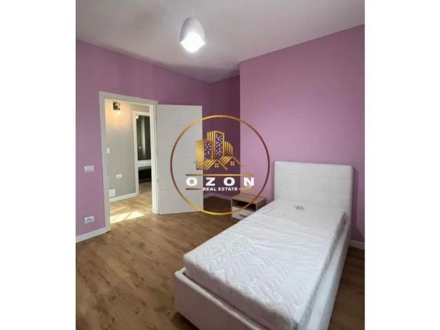Tirane, jepet me qera apartament 2+1 Kati 2, 150 m² 850 Euro (KOPSHTI BOTANIK TEK XHAMIA)