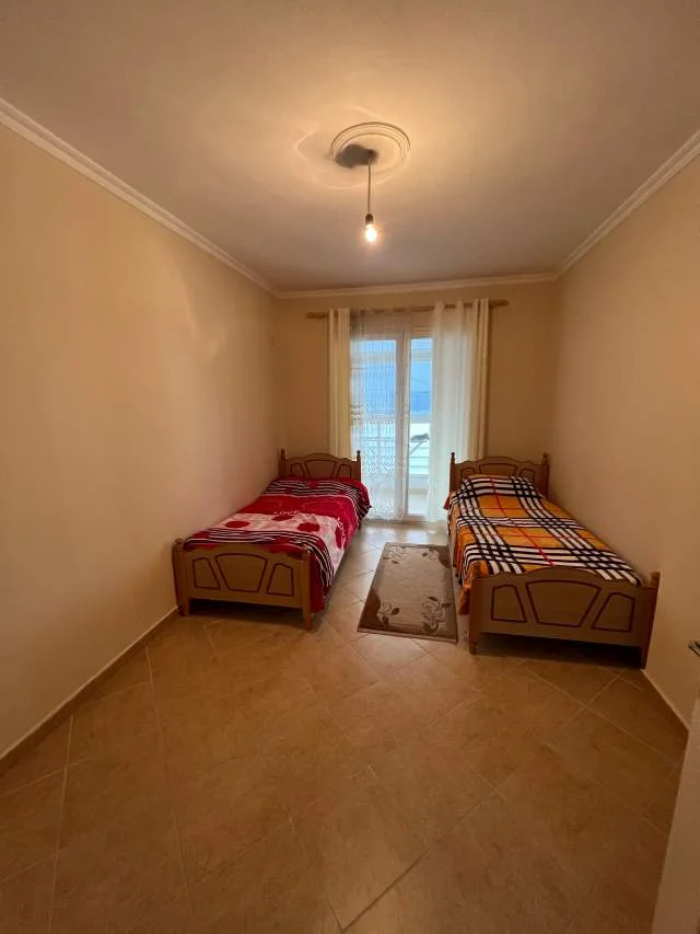 Tirane, jepet me qera apartament 2+1+BLK Kati 3, 104 m² 400 Euro (Pranë vilës L)